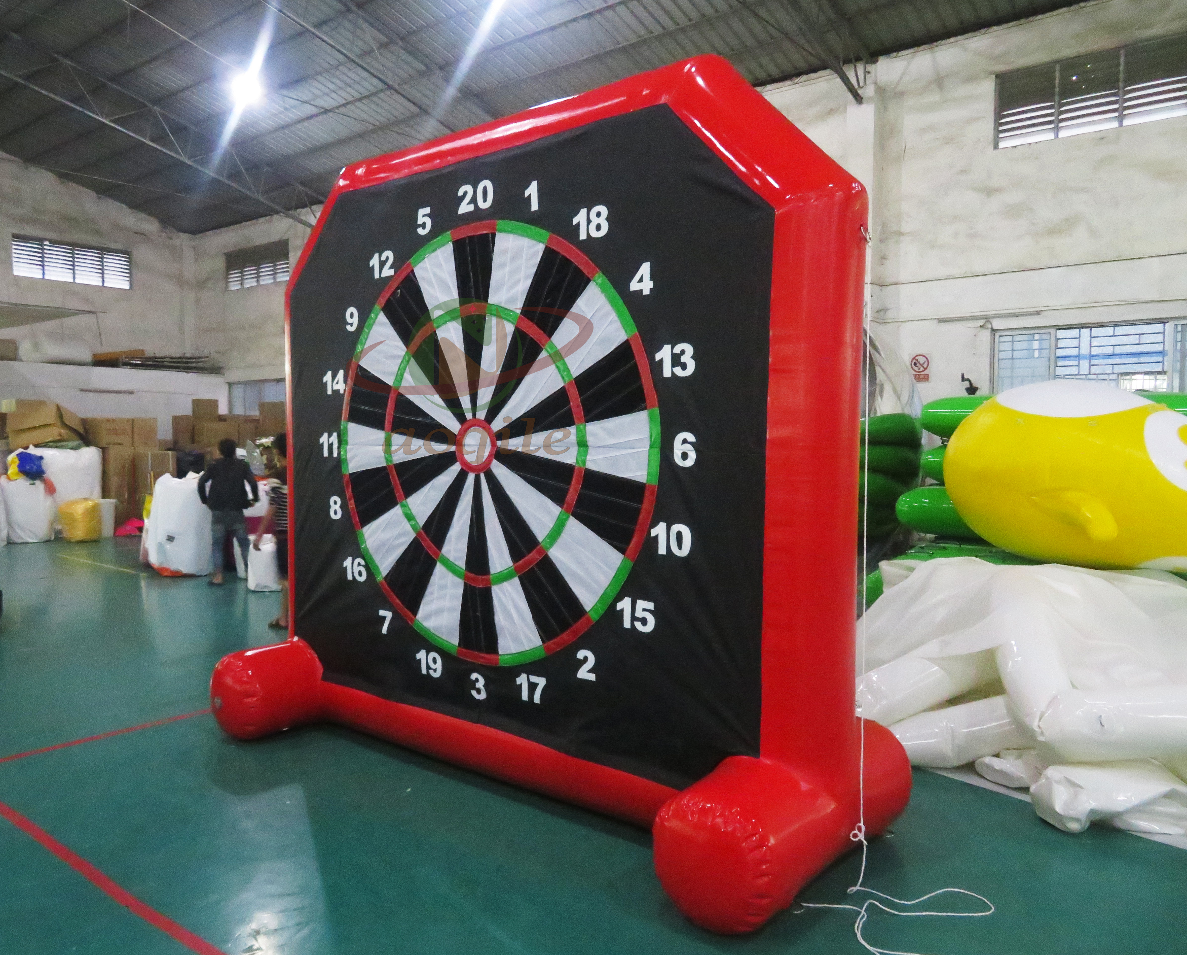 High Quality Commercial Giant Inflatable Soccer Dart Game Inflatable Kick Darts Soccer Ball Board Game