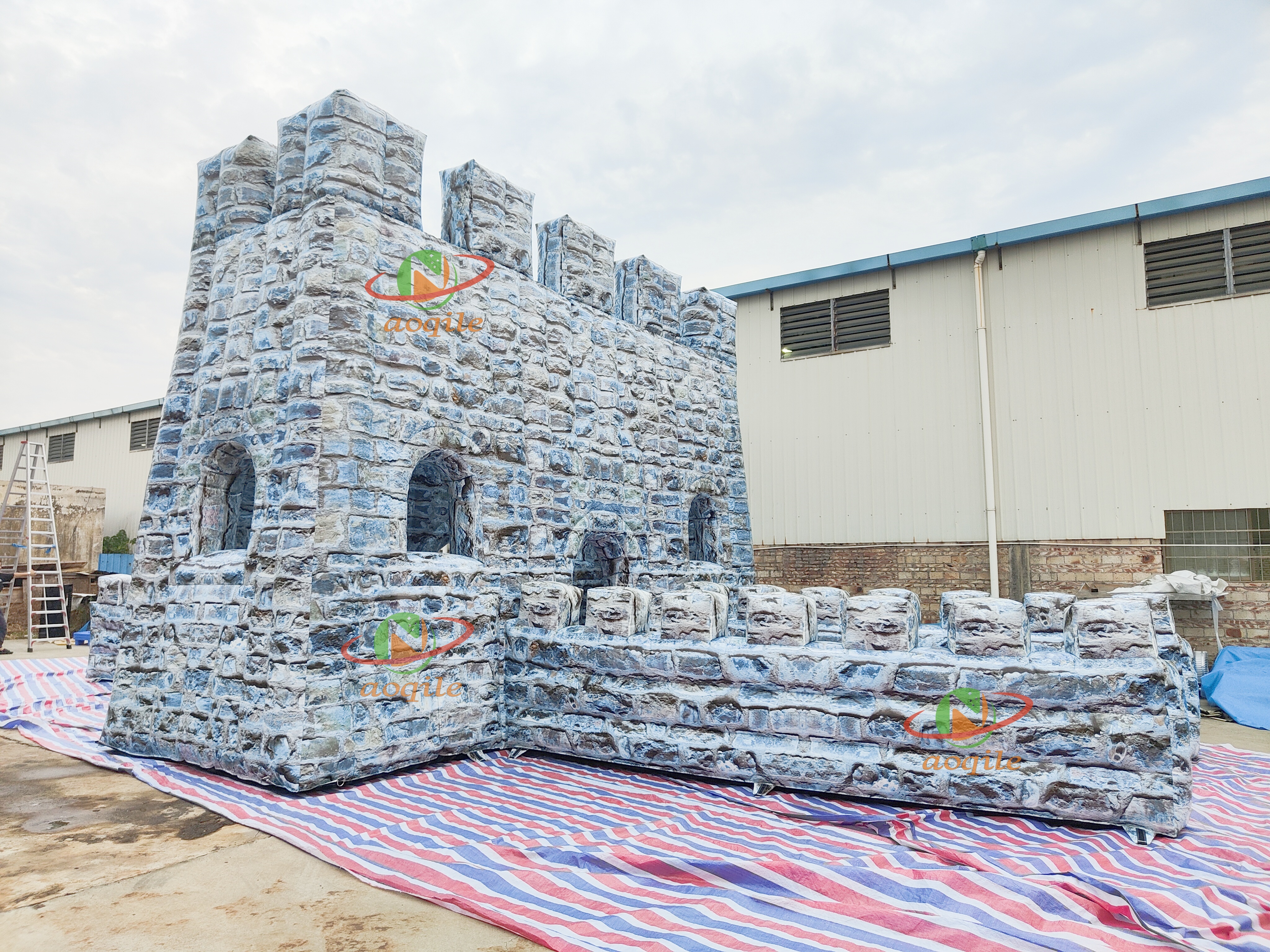 Aoqile Heavy Duty Inflatable Fortress Barrier Windproof Structure for Outdoor Event Zone Division Protection for Events