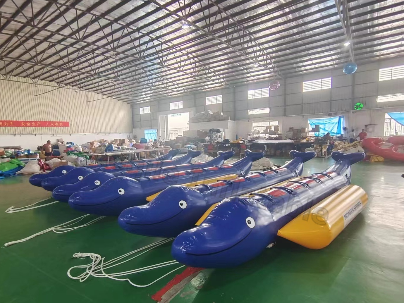 Summer Water Game Pvc Airtight Inflatable Flying Fish Boat Towable Inflatable Banana Boat