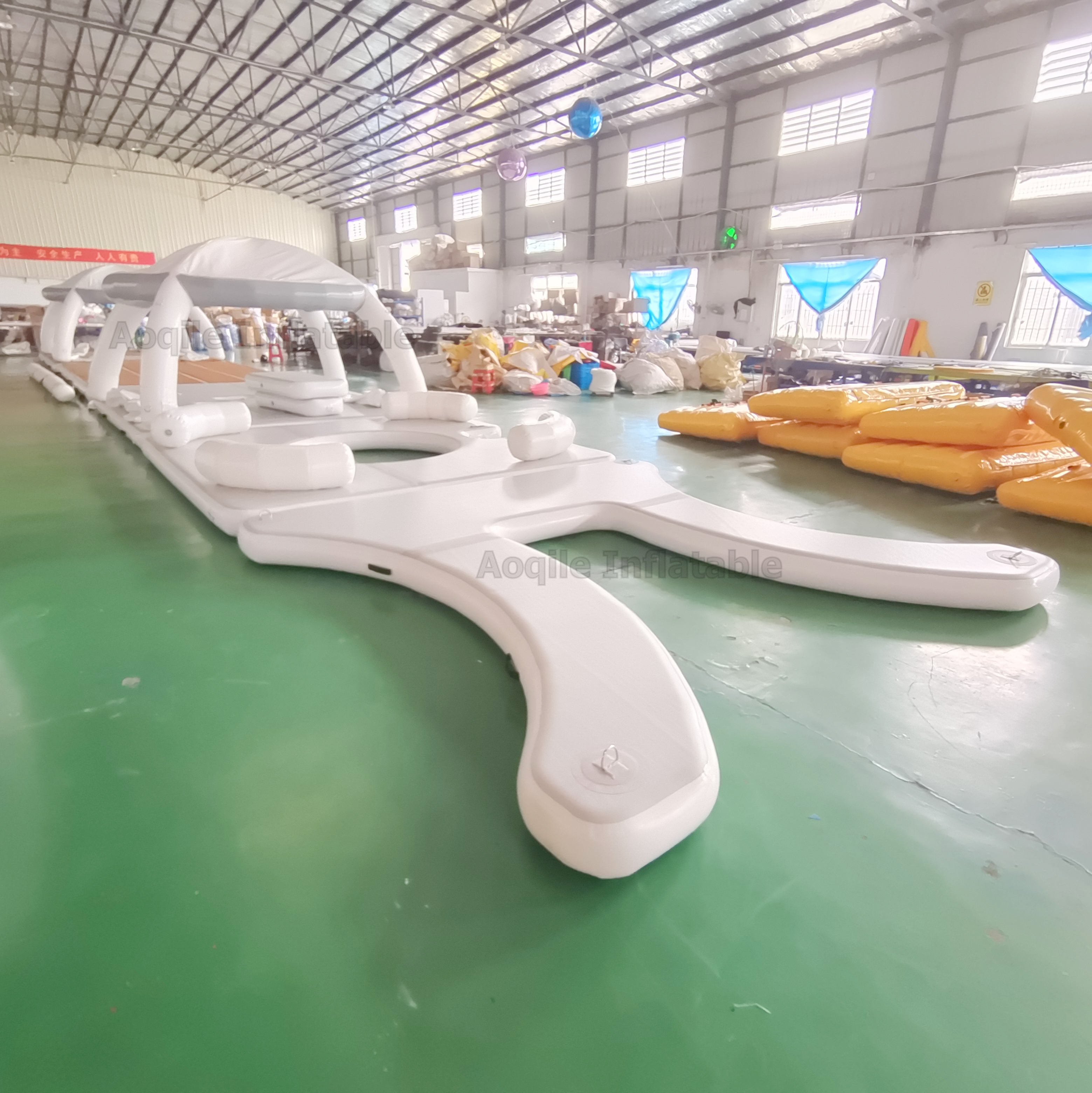 Custom EVA Marine Floor Inflatable Floating Platform Bar Inflatable Dock Platform Inflatable Water Party Platform For Sale