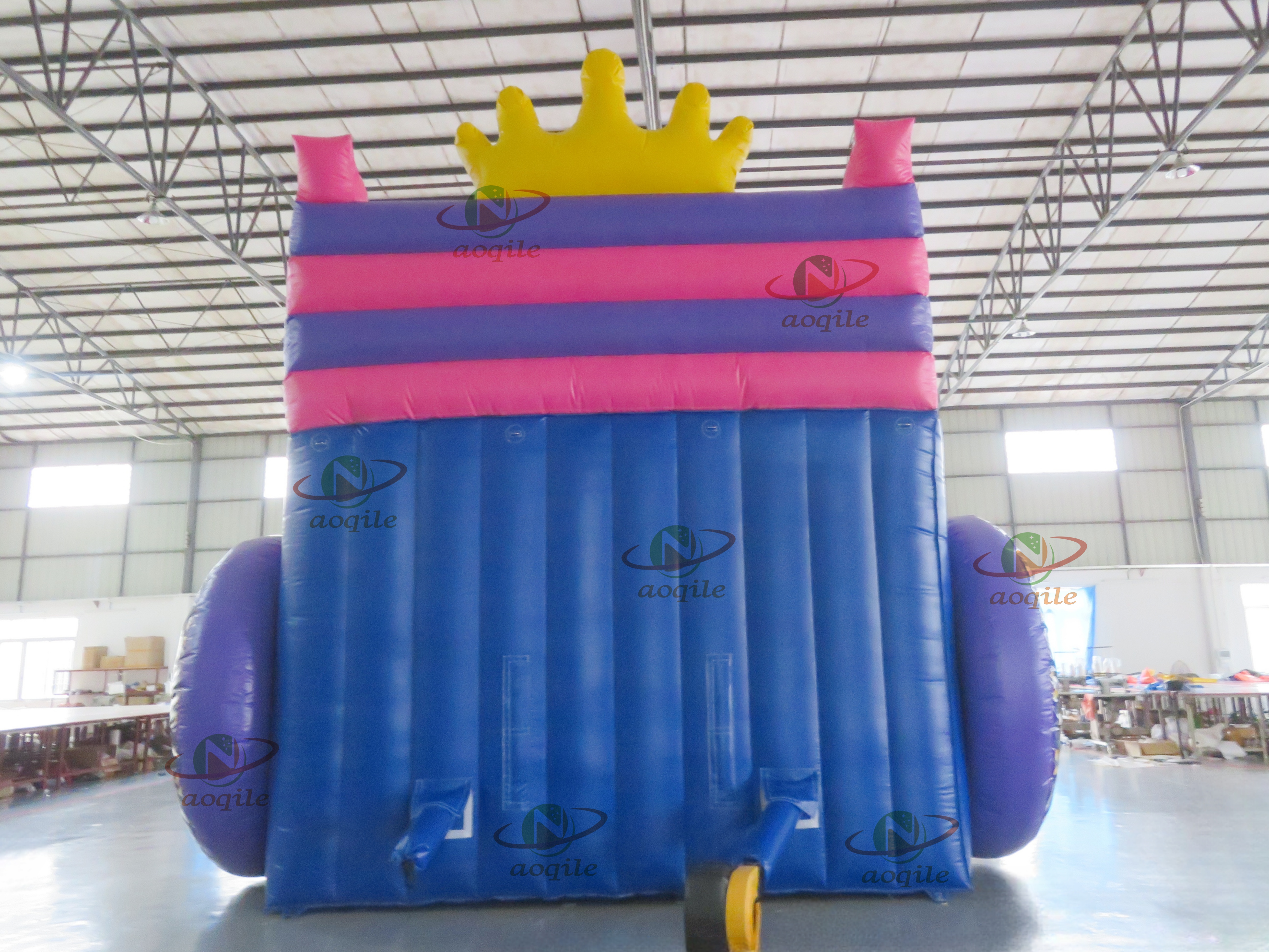 Hot Selling High Quality Inflatable Carriage Style Slide for Events