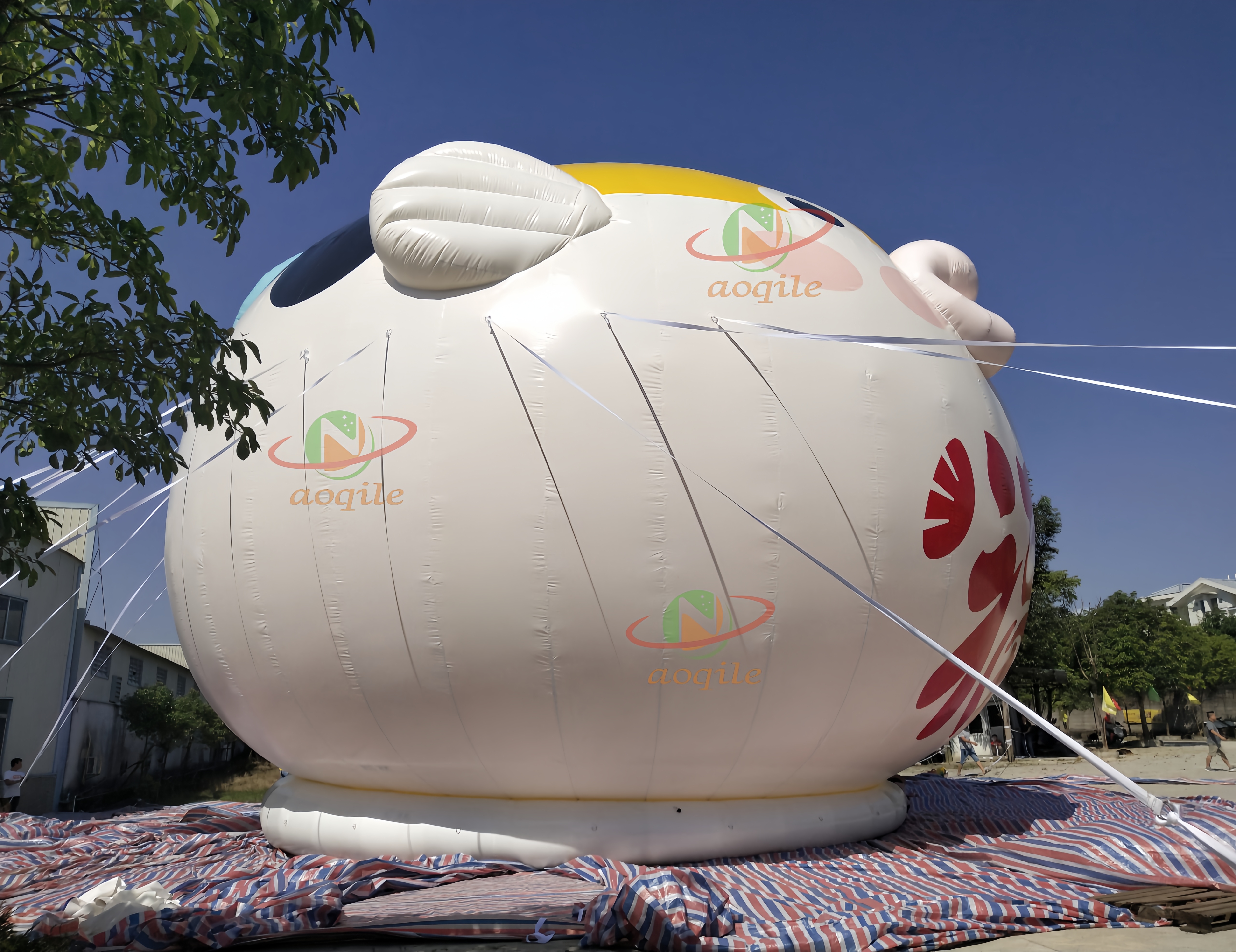 Inflatable cartoon outdoor giant floating water inflatable cartoon model advertising promotion big animals for sea