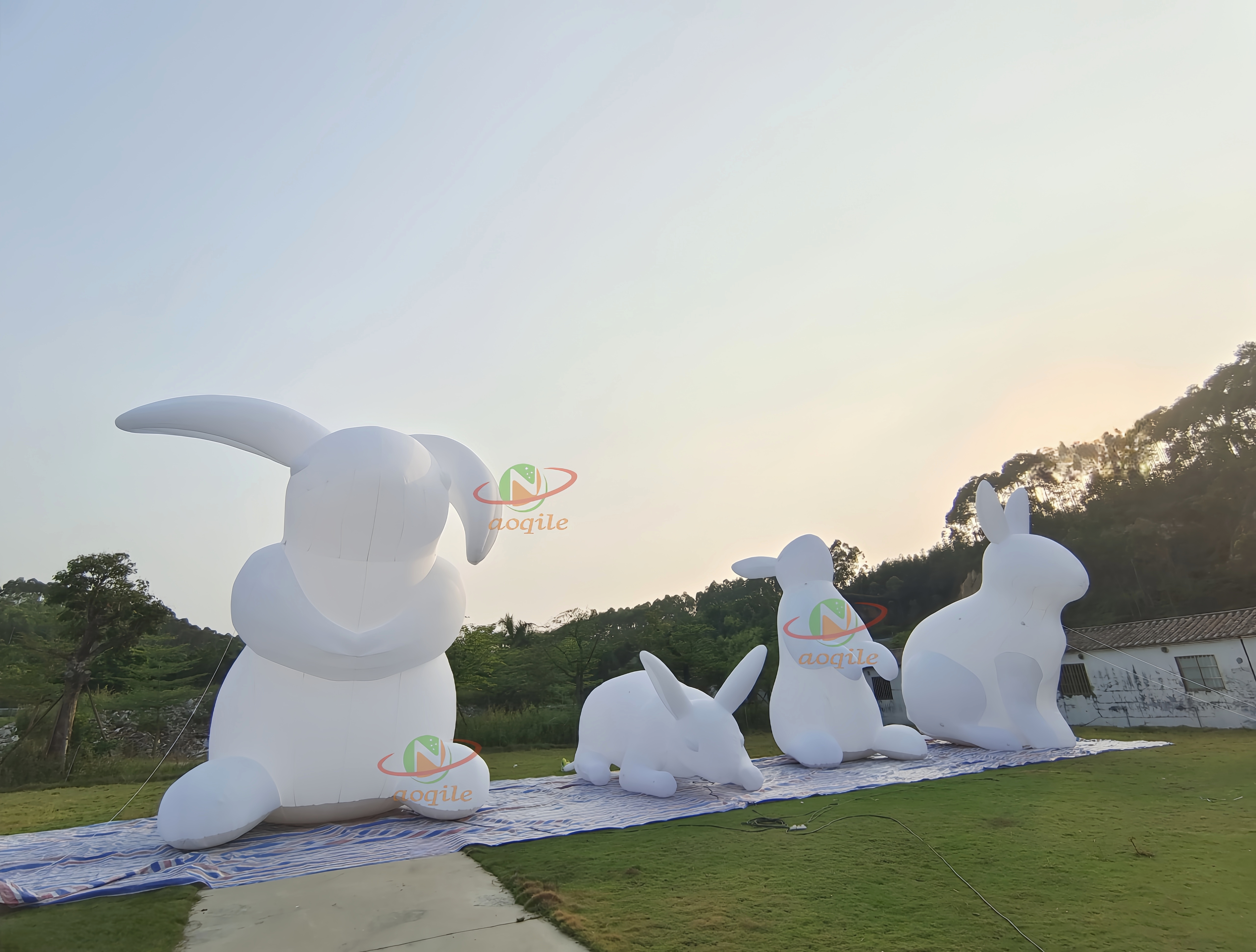 Custom Easter bunny decoration white inflatable rabbit, inflatable rabbit mascot for event decor advertising