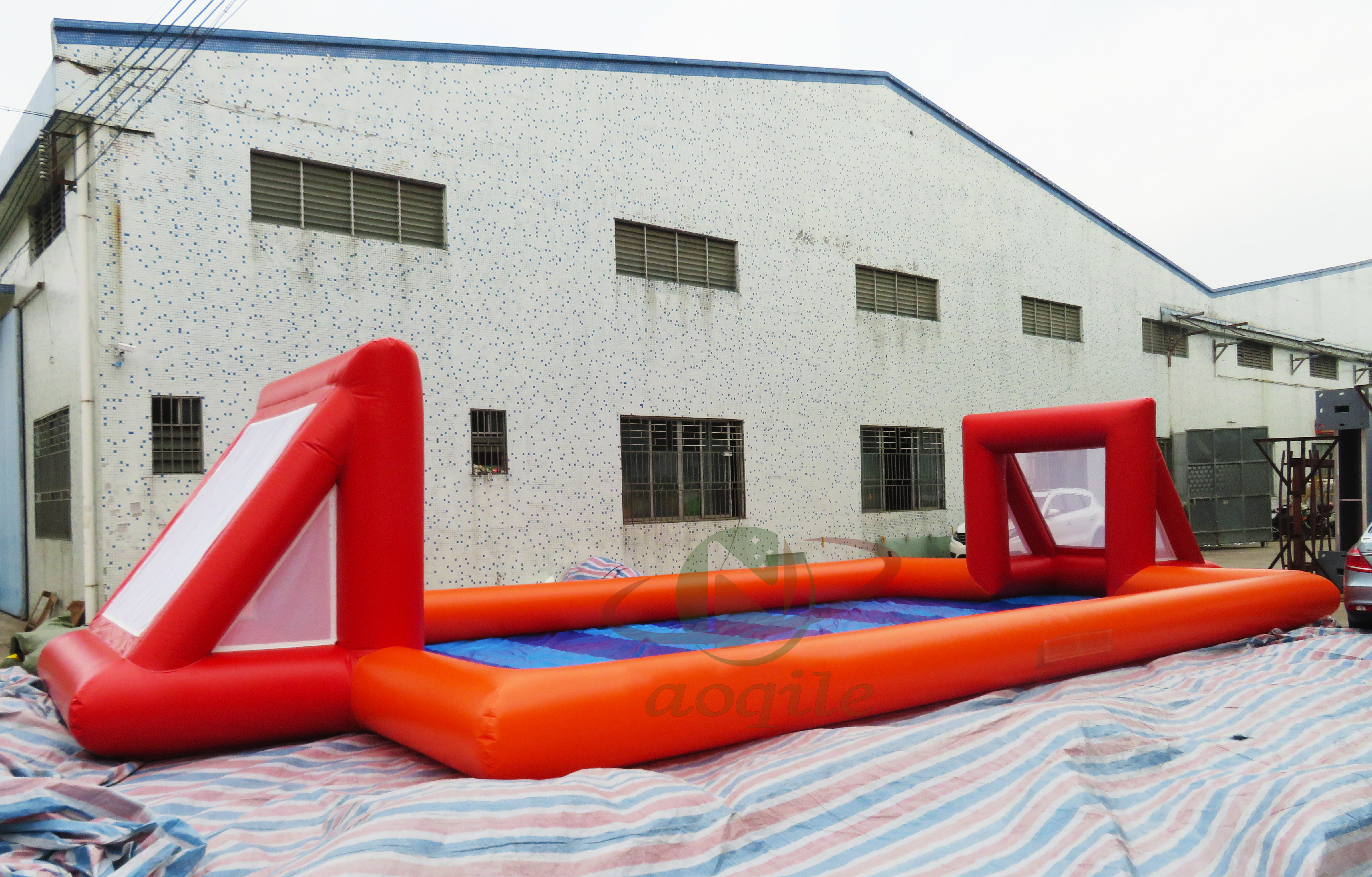 Inflatable soccer court arena Outdoor portable sport game inflatable football pitch