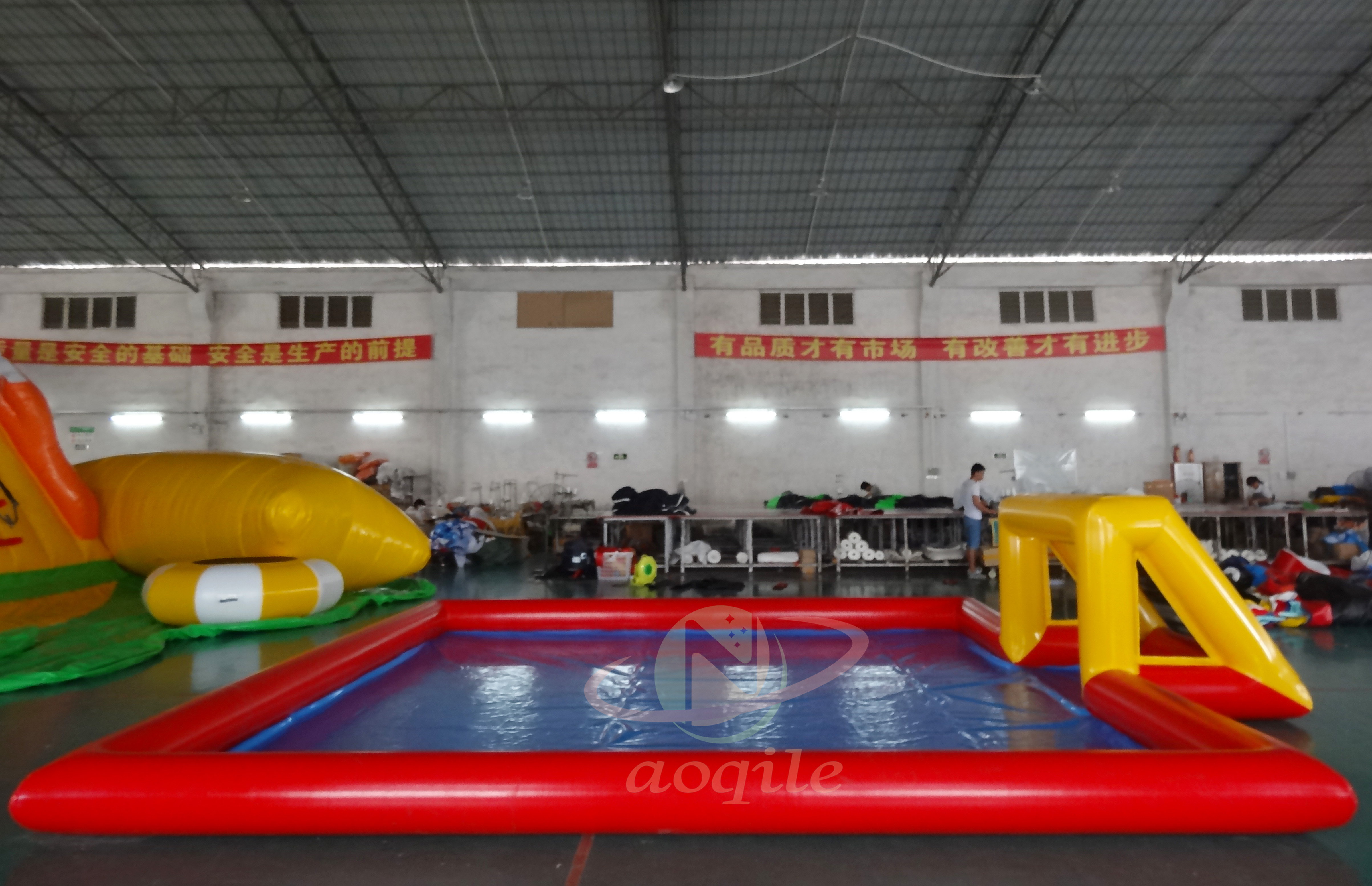 Inflatable water basketball court playing field floating pool For Pool Sea Games