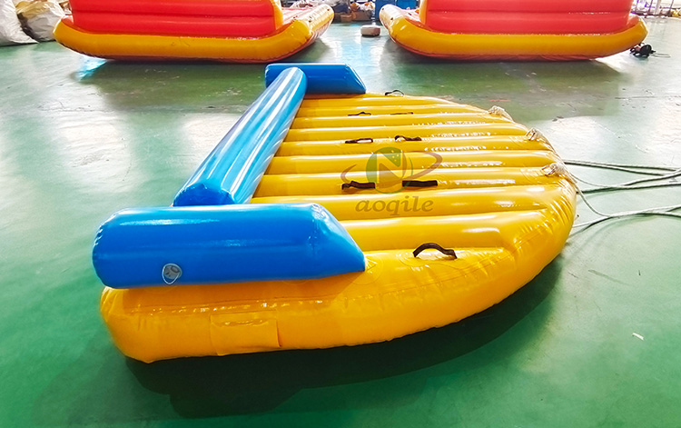 Wholesale Summer sea sports Inflatable Tug Tube Banana Boat Water Rotating Disco Gyro Boat