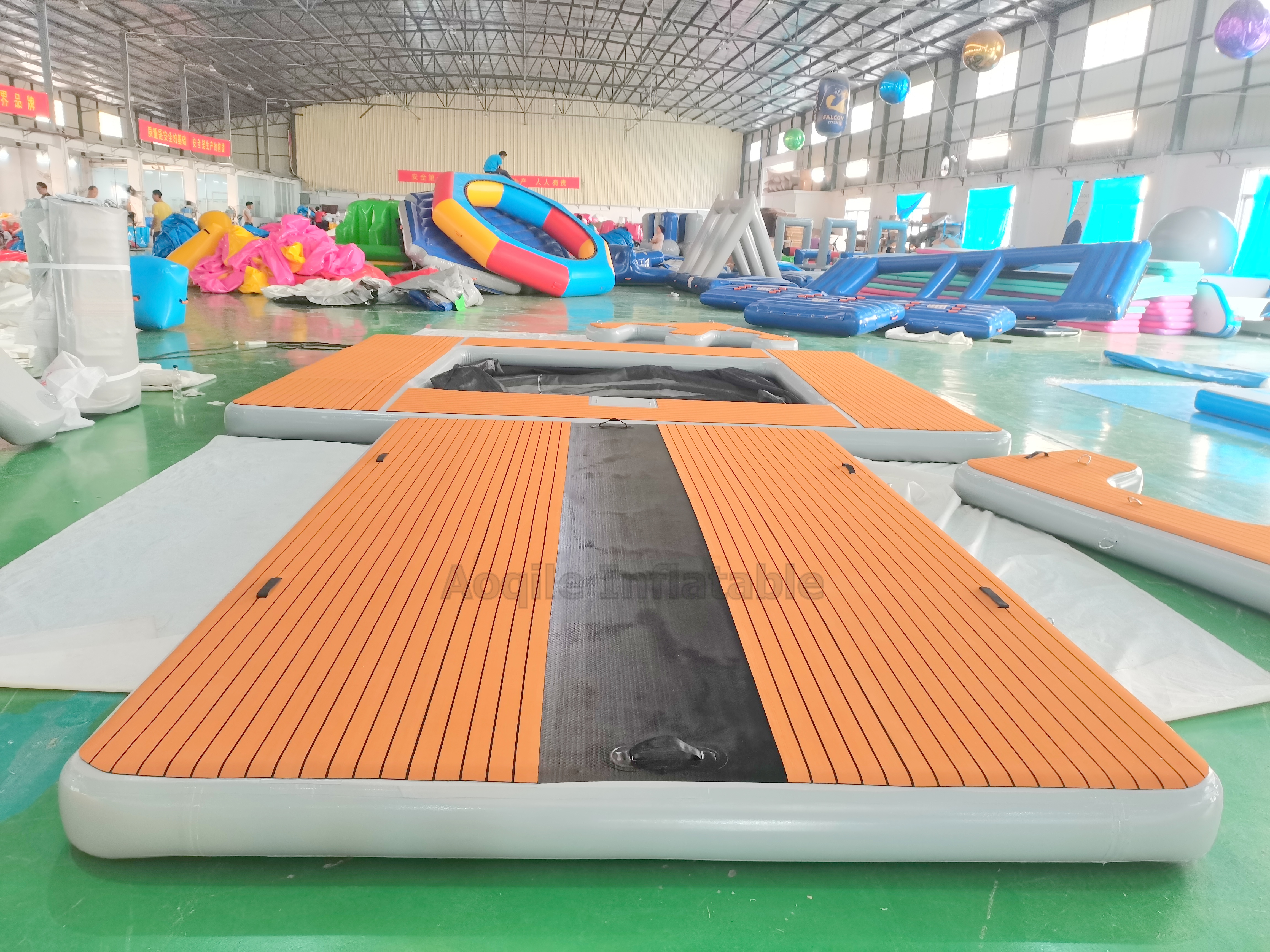 Inflatable Yacht Marina Water Floating Inflatable Floating Island Platform Air Cushion Leisure Platform