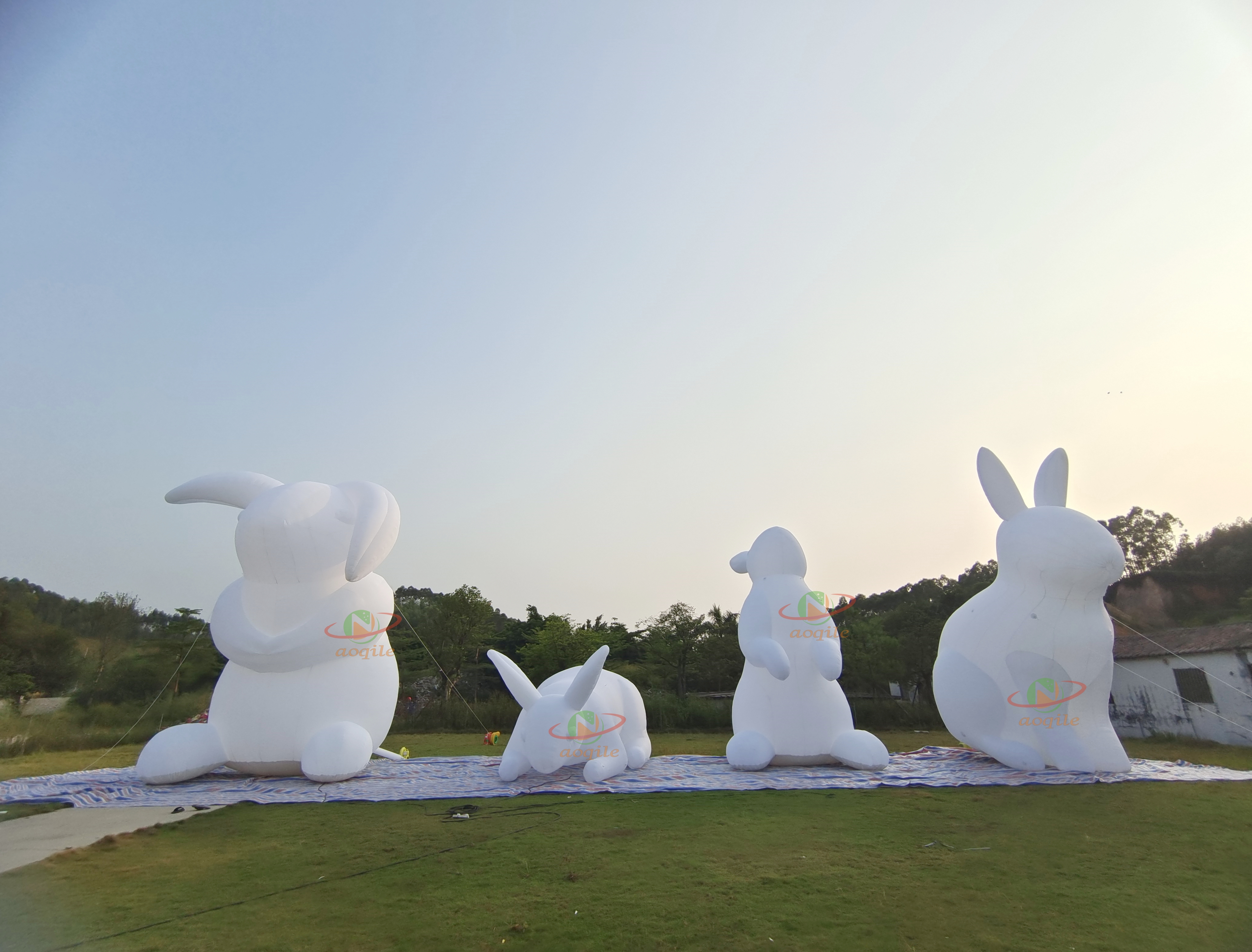 Custom Easter bunny decoration white inflatable rabbit, inflatable rabbit mascot for event decor advertising