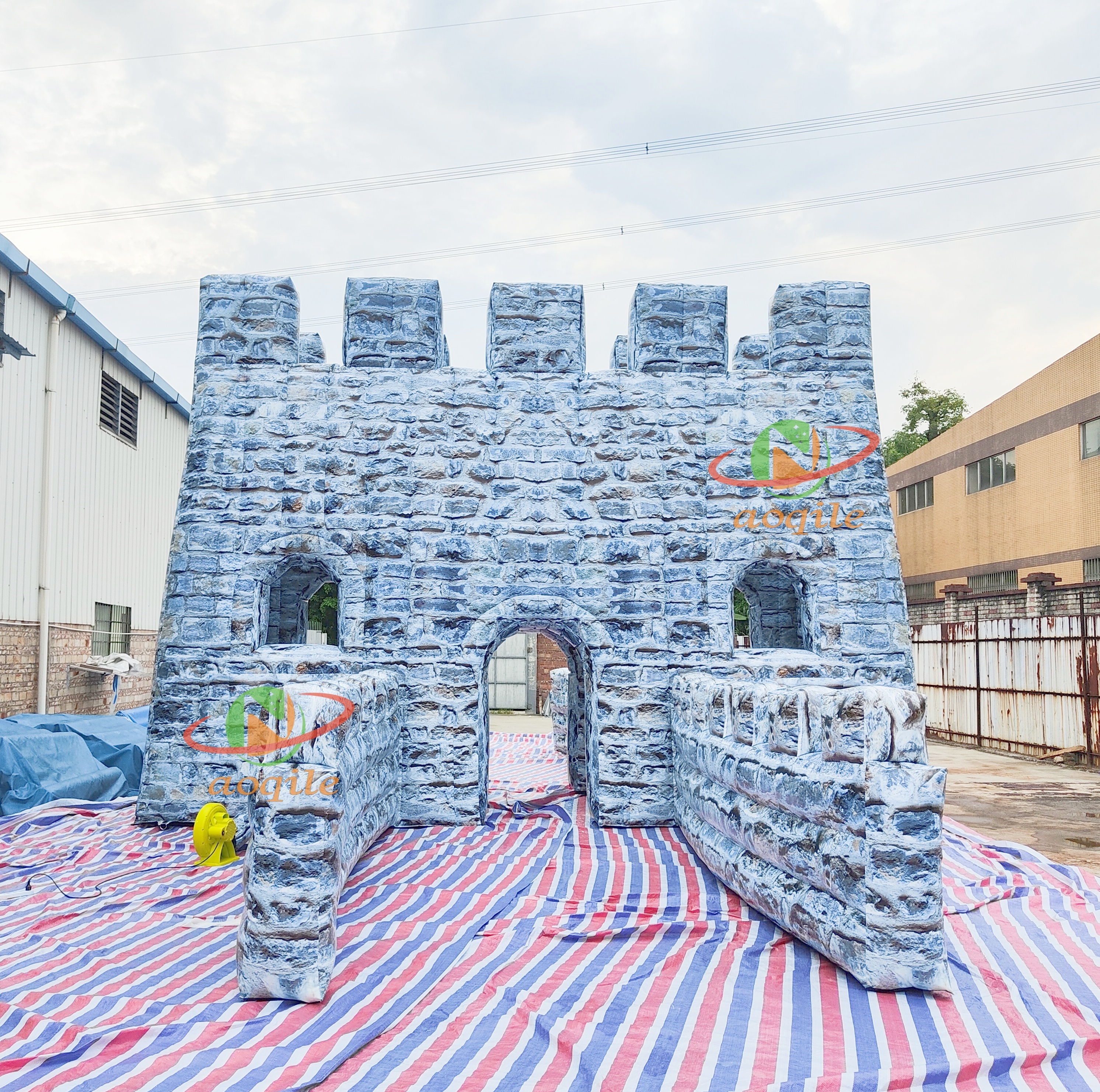 Aoqile Heavy Duty Inflatable Fortress Barrier Windproof Structure for Outdoor Event Zone Division Protection for Events