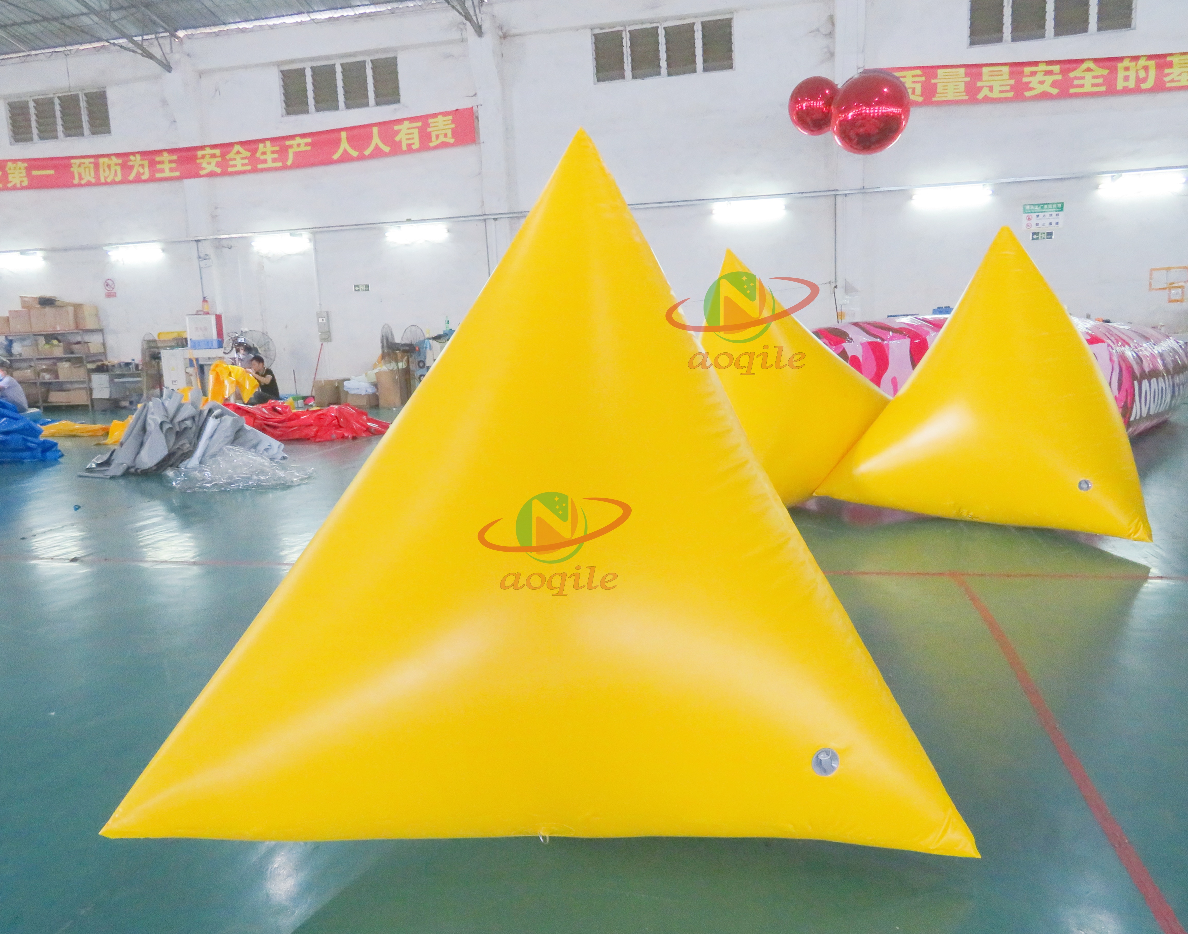 China large Water Race Marker Swim inflatable floating buoy for sea