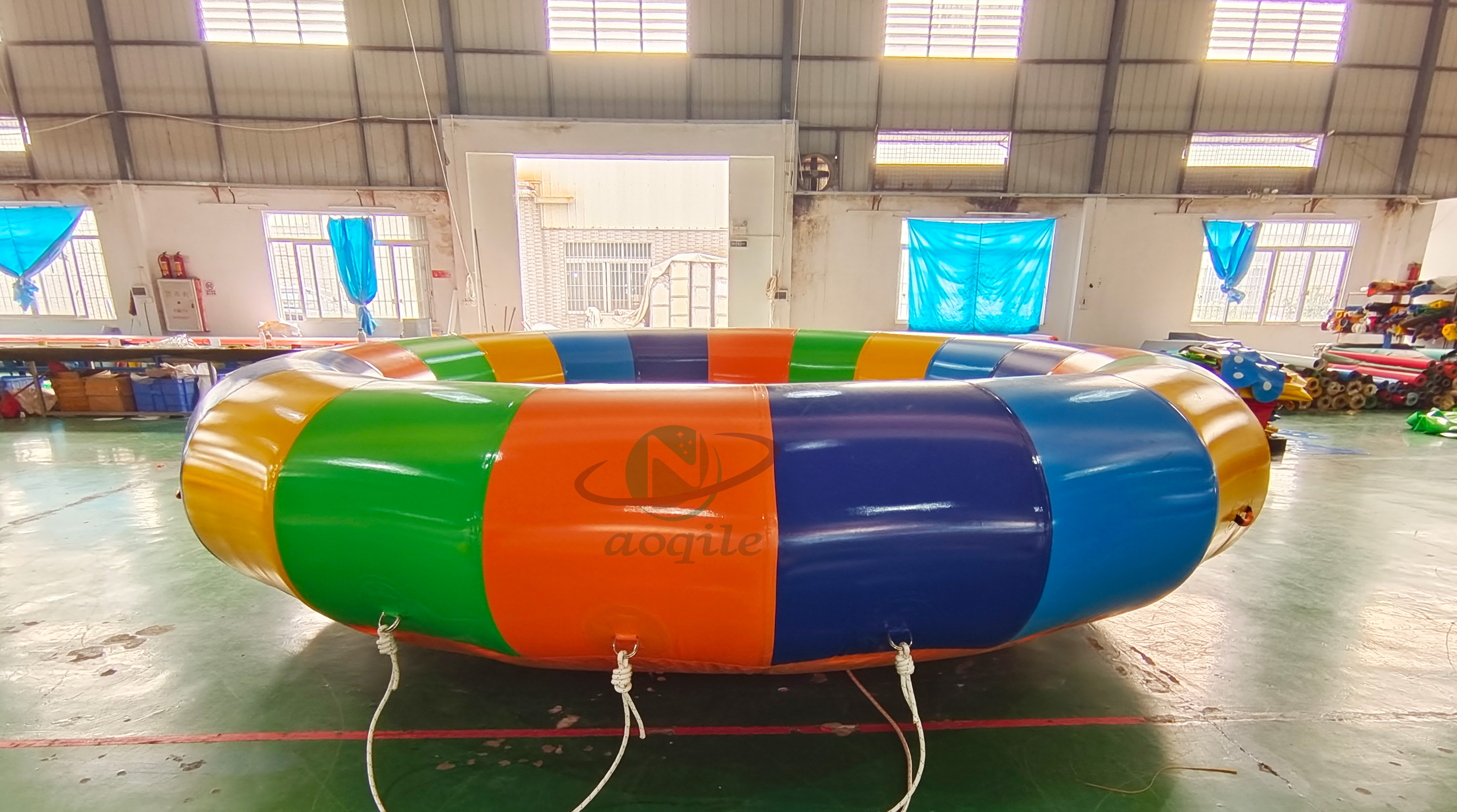 Popular 10 Seats Inflatable floating Rotating Ufo Towable Tube Water Spinning Toys Inflatable Disco Boat