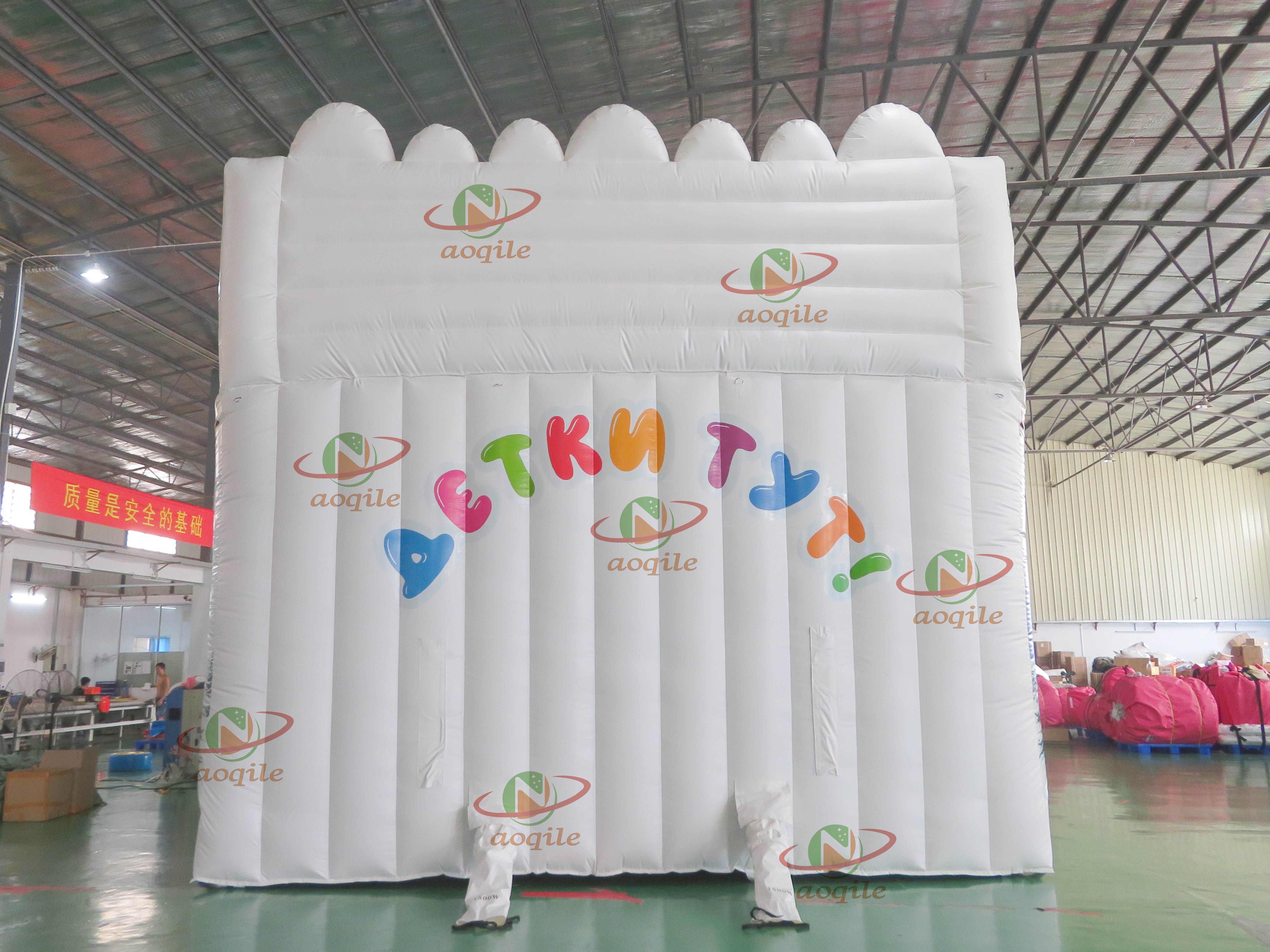 Aoqile2025 Hot-selling Model Winter element Commercial High-quality Inflatable Water Slide Used for Events