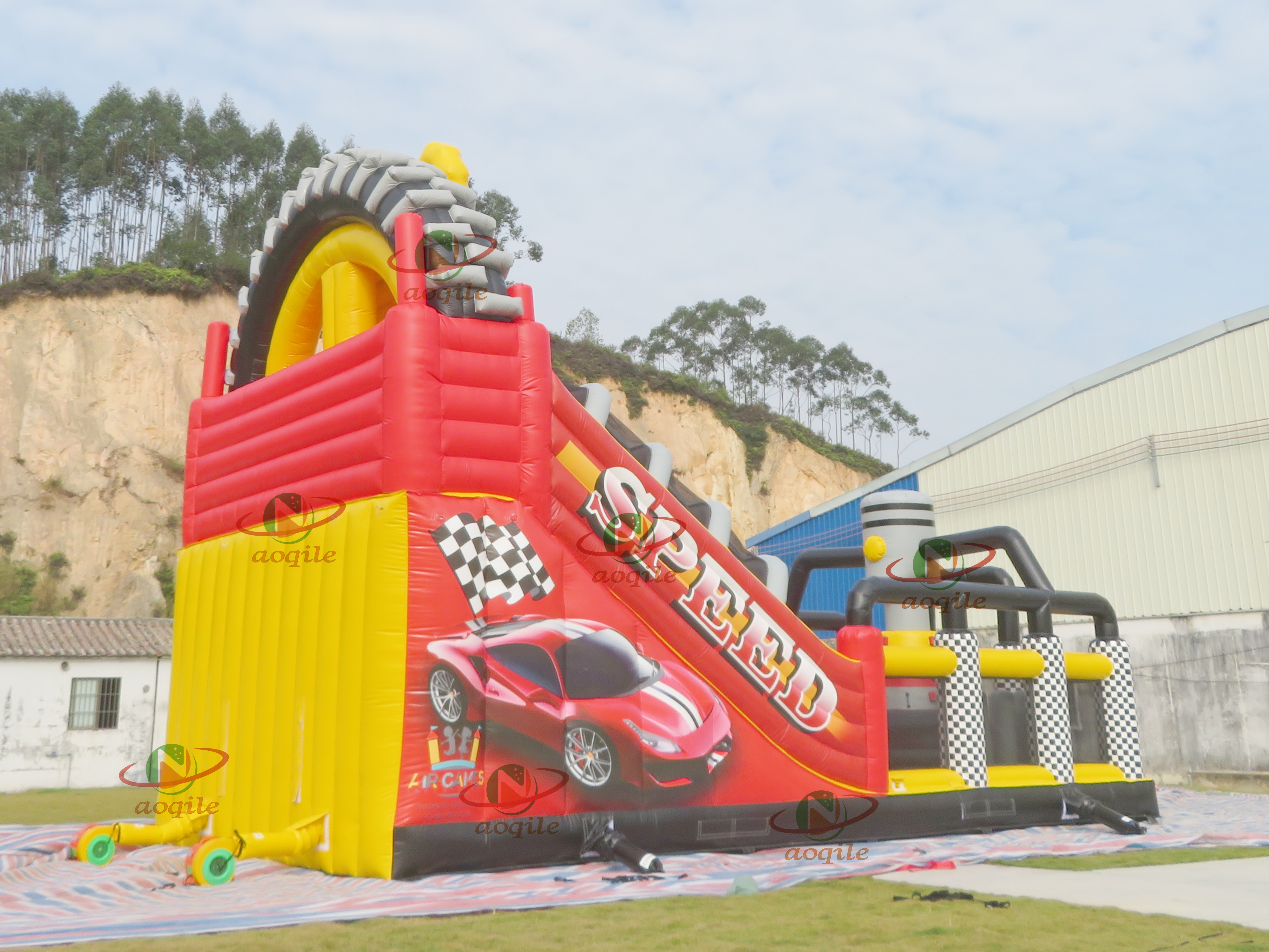 Aoqile 2025 New Design Hot-selling Inflatable Car-shaped Water Slide for Events