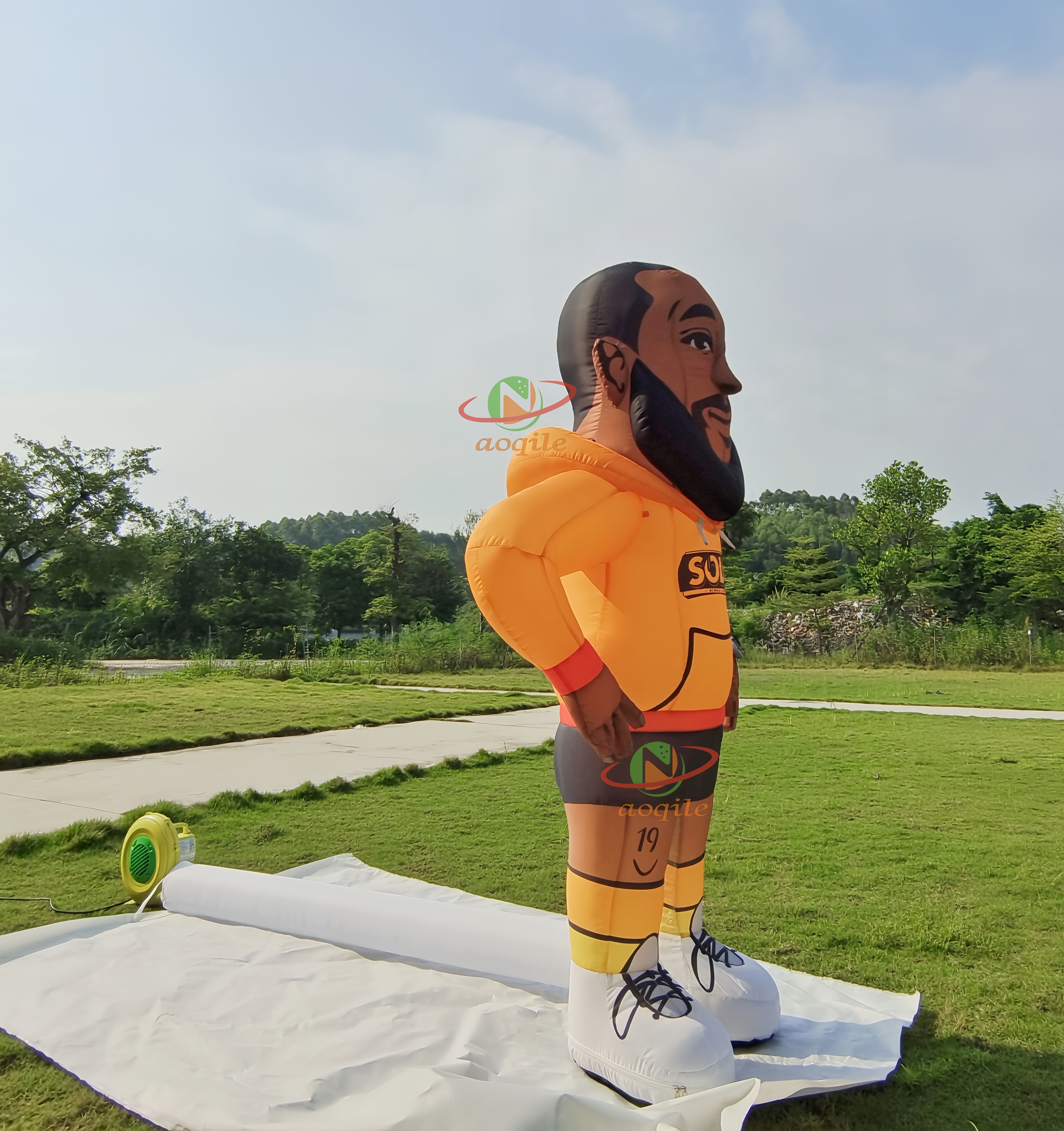 Customized Giant Custom Inflatable Human worker/Advertising Outdoor Promotion Giant Human Inflatable Worker Model