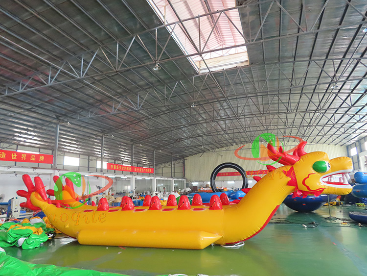 Crazy Water Sport Games Inflatable Dragon Boat Inflatable Towable Banana Boat For Sale Water Play Equipment Entertainments