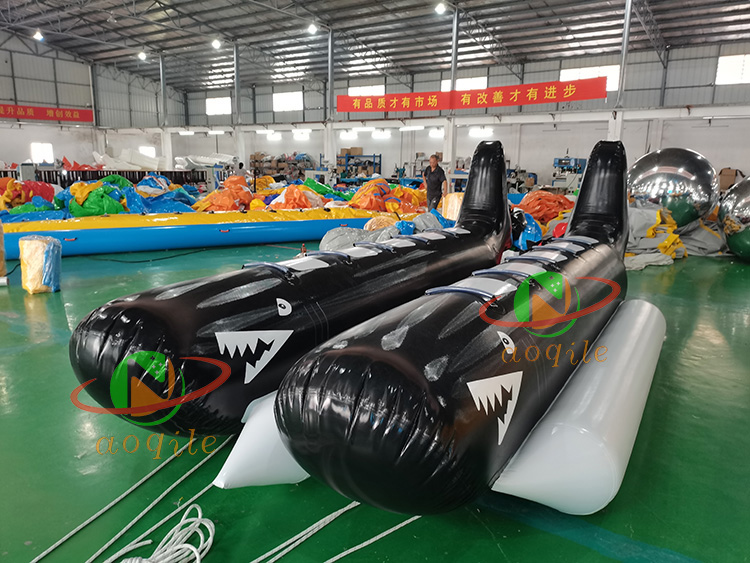 Factory direct sea water park 10 seats inflatable boat water game banana boat with repair it 0.9mm PVC tarpaulin water sports