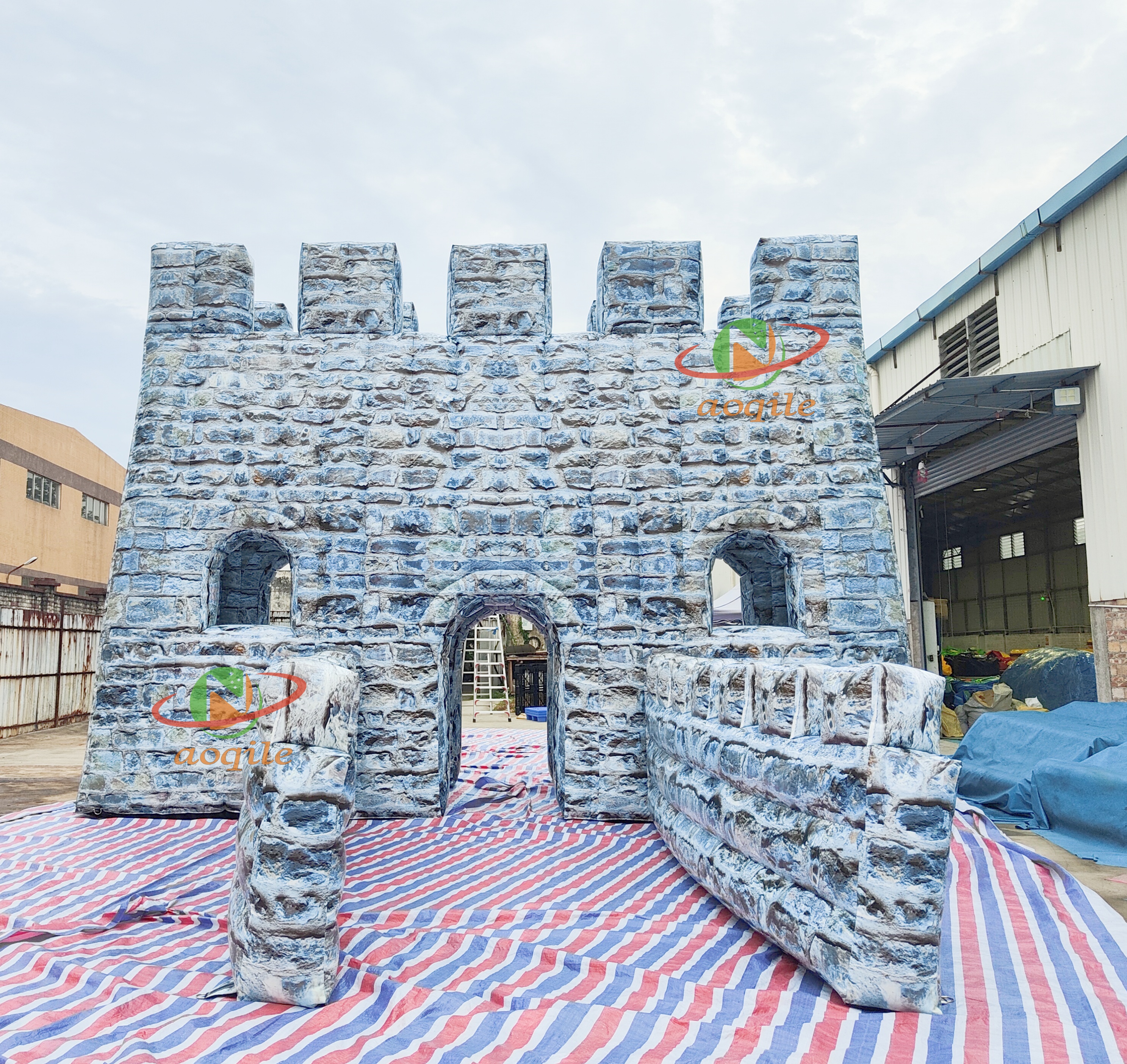 Aoqile Heavy Duty Inflatable Fortress Barrier Windproof Structure for Outdoor Event Zone Division Protection for Events