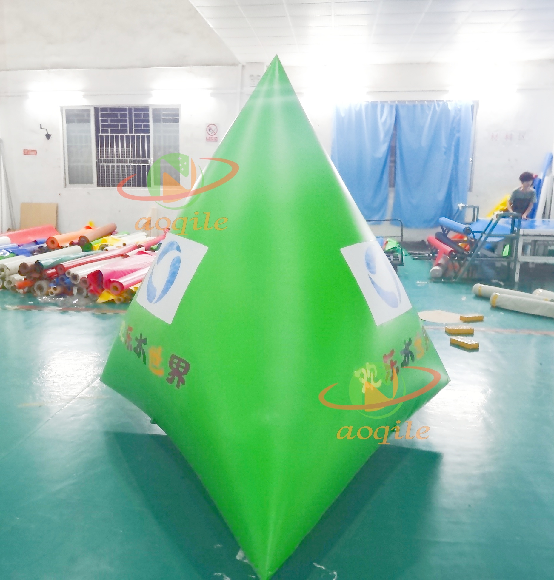 Factory Direct Sales Inflatable Buoy Water Park Floating Mark Inflatable Triangle Custom Color Buoy