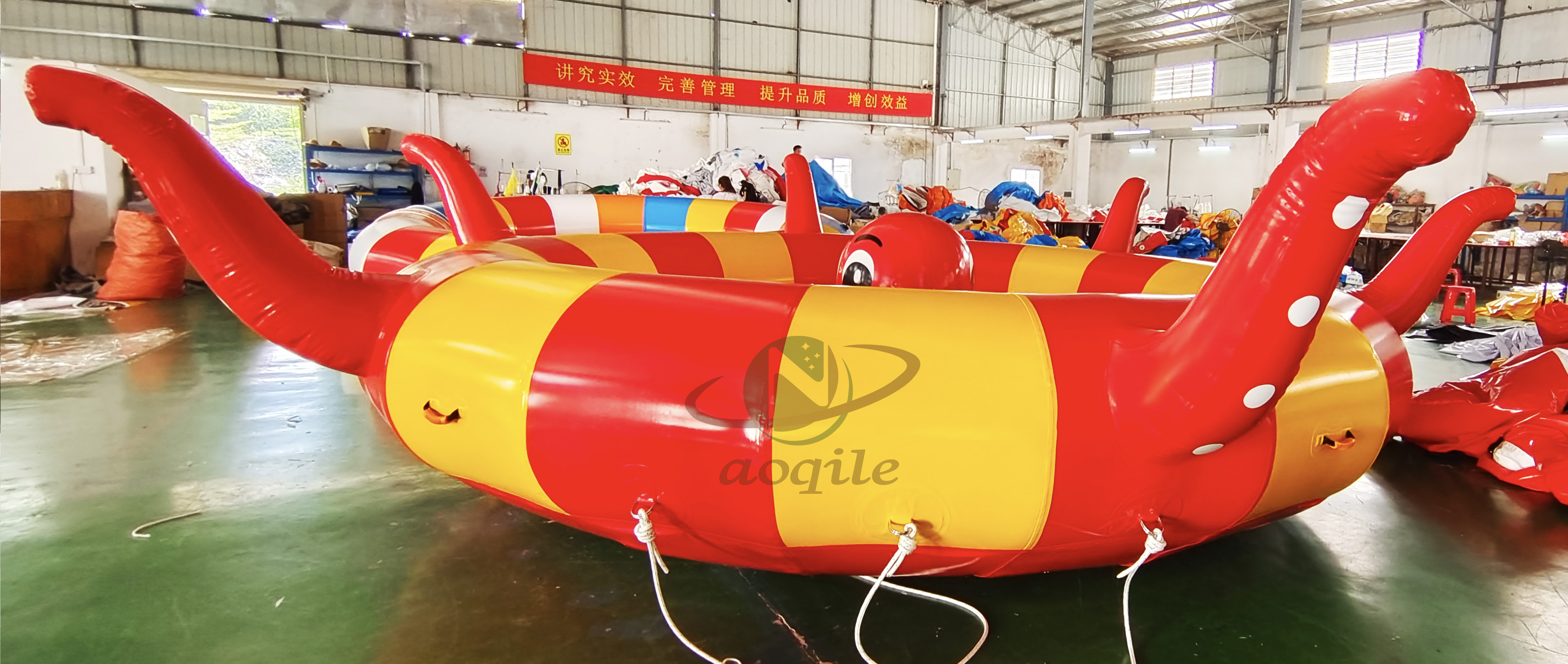 Factory price bandwagon ufo 8 person Towables Octapus Twister Inflatable Disco Boat