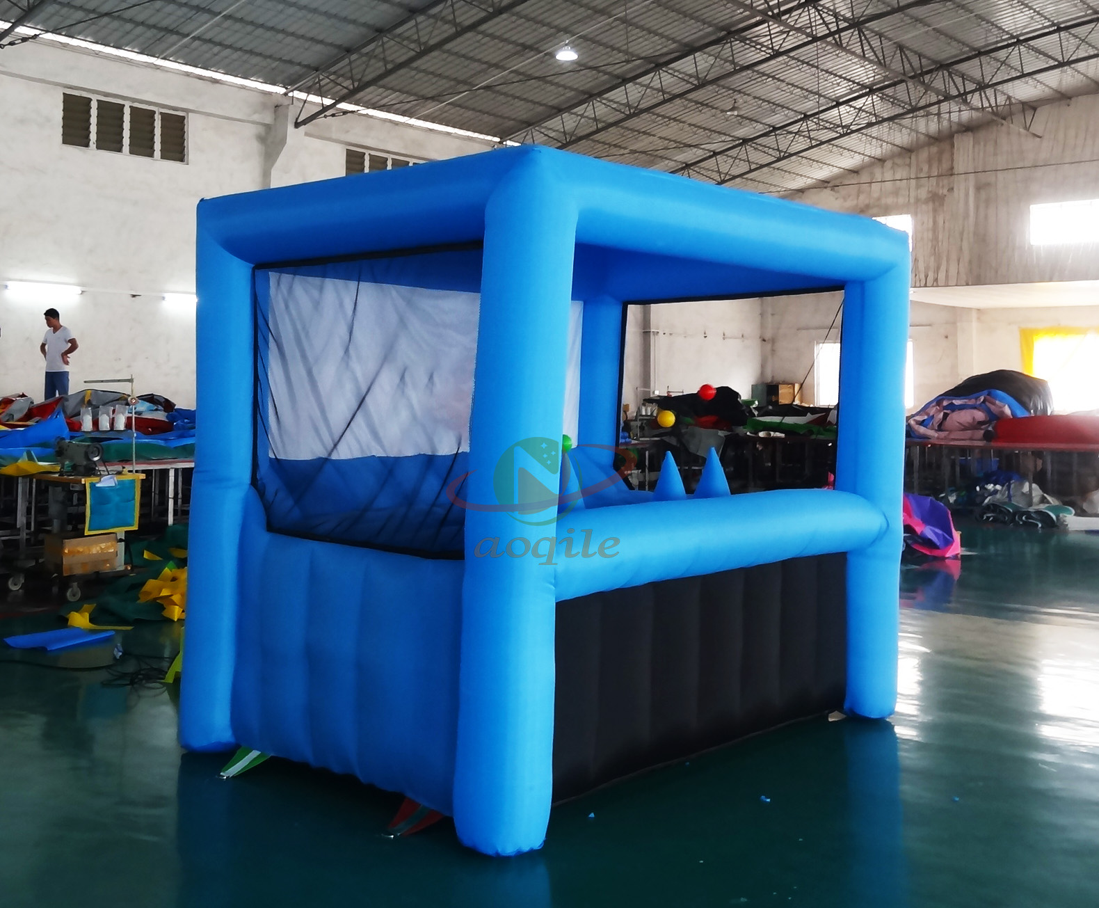 New popular Outdoor Sport Game interactive play system inflatables sports shooting game