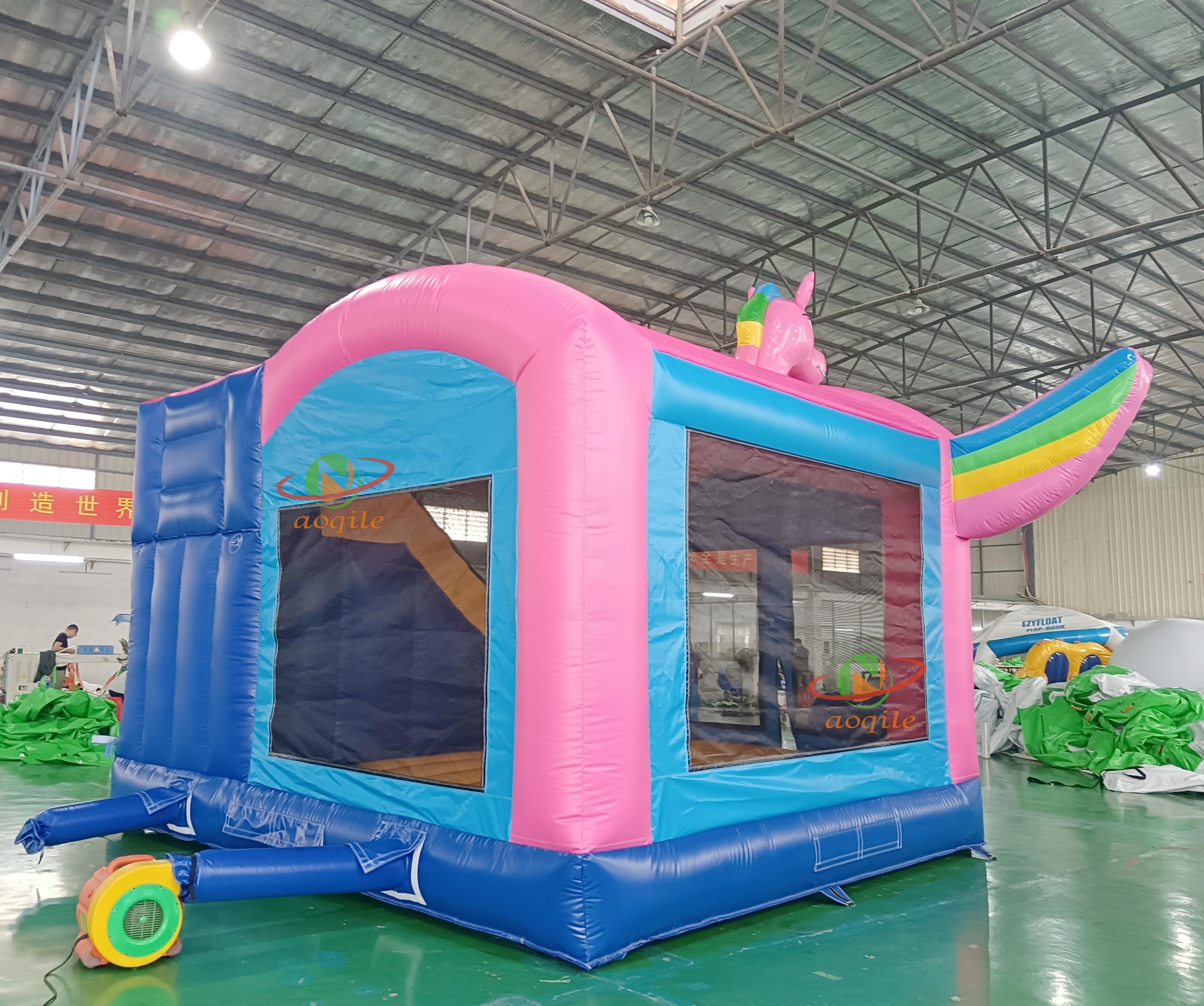 High-quality custom cartoon image water park water trampoline